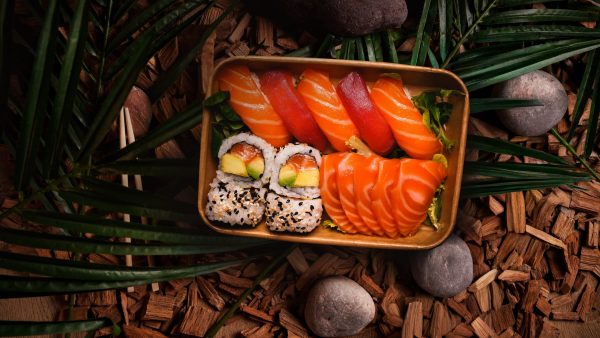 Sushi sashimi box 14 piezas